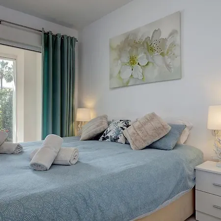 Mi Capricho Ground Floor 2 Bd, 2 Bth Apt, Beachfront Complex *