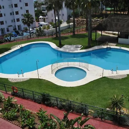 Mi Capricho Ground Floor 2 Bd, 2 Bth Apt, Beachfront Complex Apartment